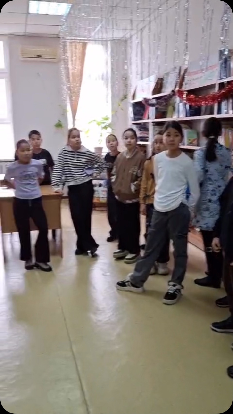 📚 ҚЫСҚЫ ДЕМАЛЫС КІТАППЕН БІРГЕ! ❄️ 👩🏻‍🏫Жайлы мектебімізде қысқы демалысты&hellip;